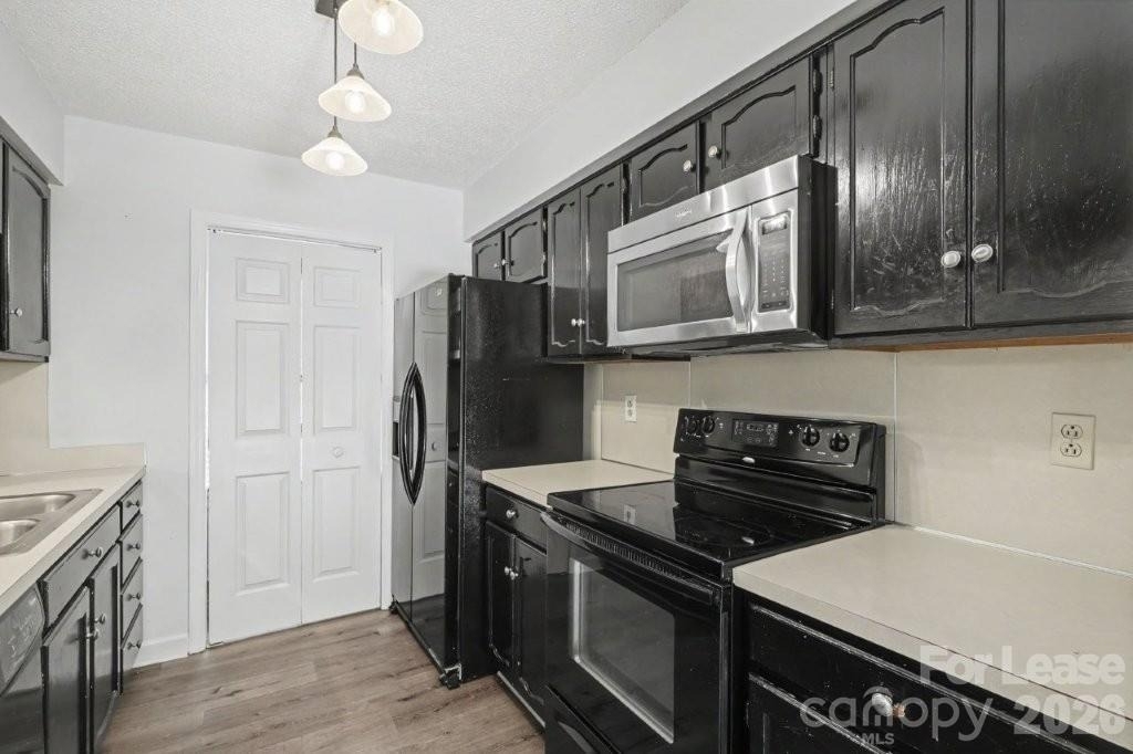 988 Cranberry Circle - Photo 8