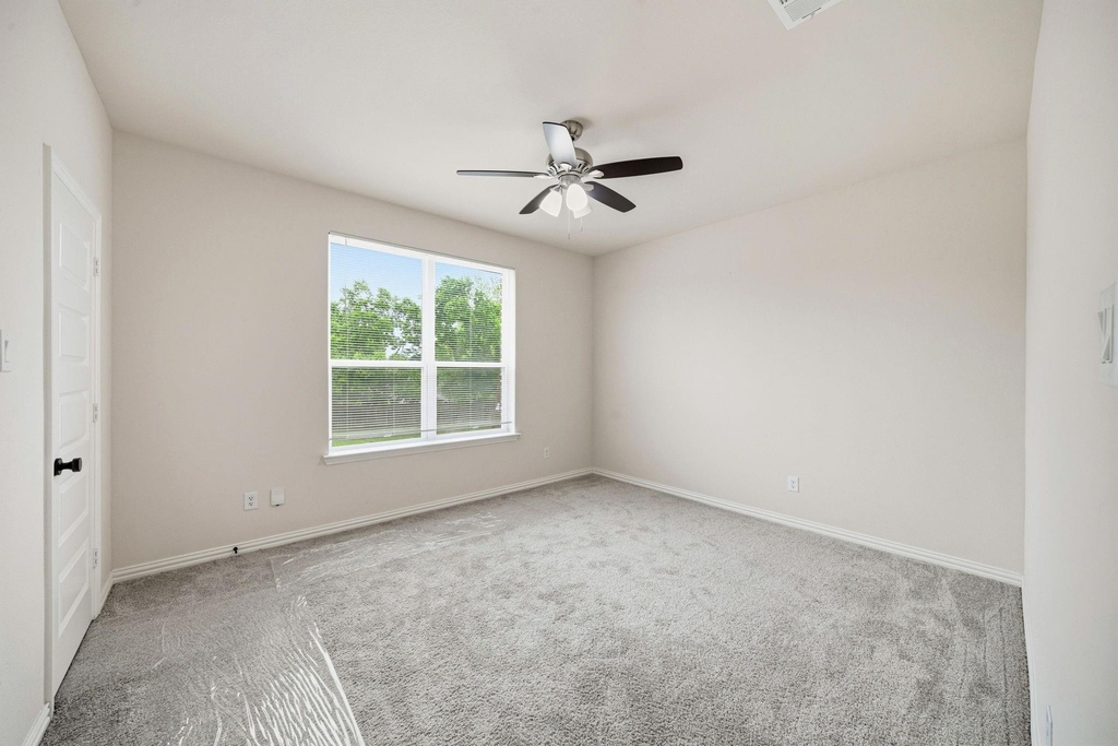 1603 Mignon Drive - Photo 5