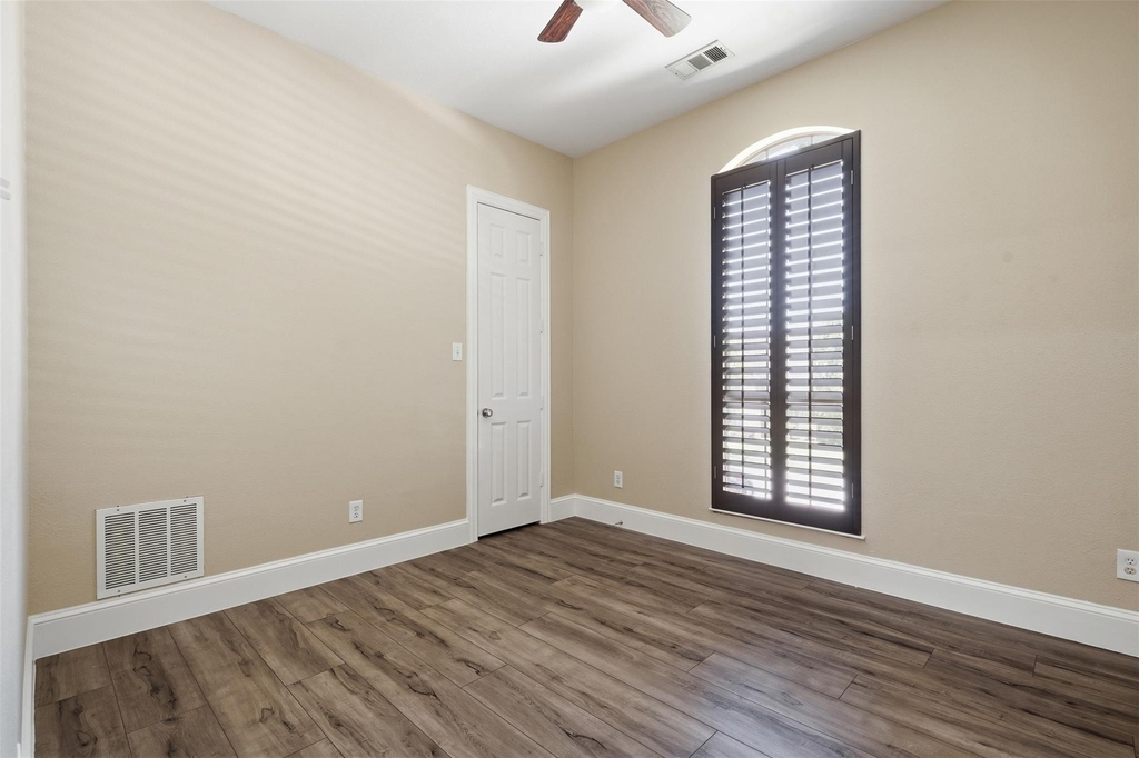 2310 Queen Morgan Lane - Photo 20
