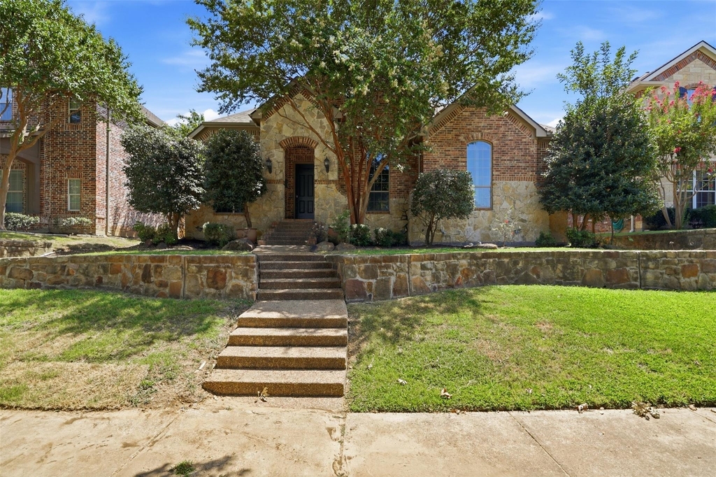 2310 Queen Morgan Lane - Photo 0