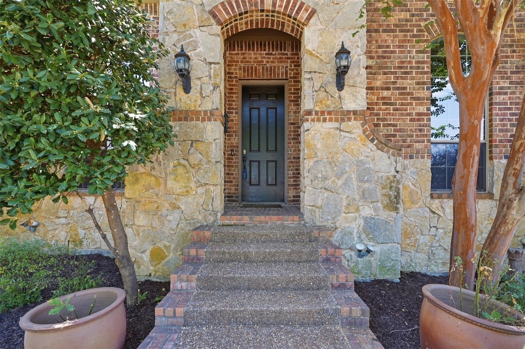 2310 Queen Morgan Lane - Photo 3