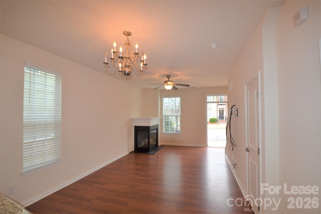 19904 Lamp Lighters Way - Photo 4
