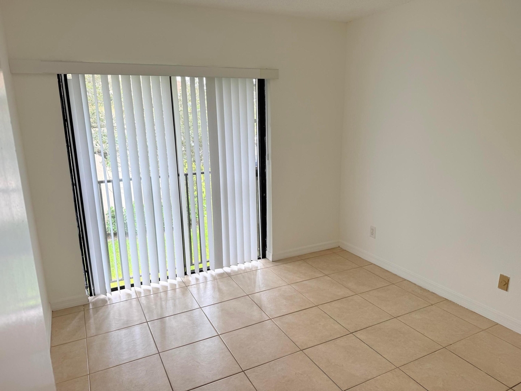 5981 Washington Street - Photo 10