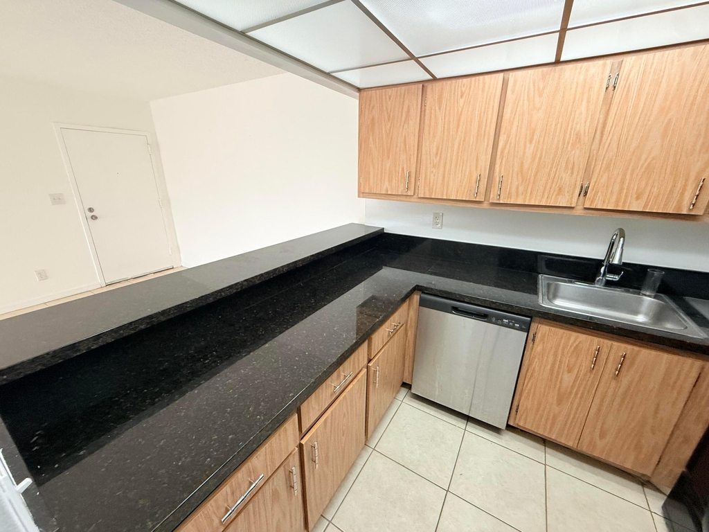 5981 Washington Street - Photo 16