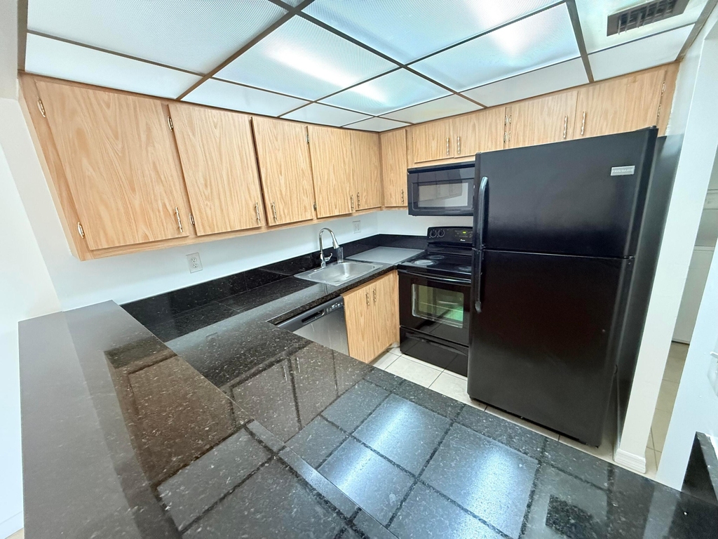 5981 Washington Street - Photo 17