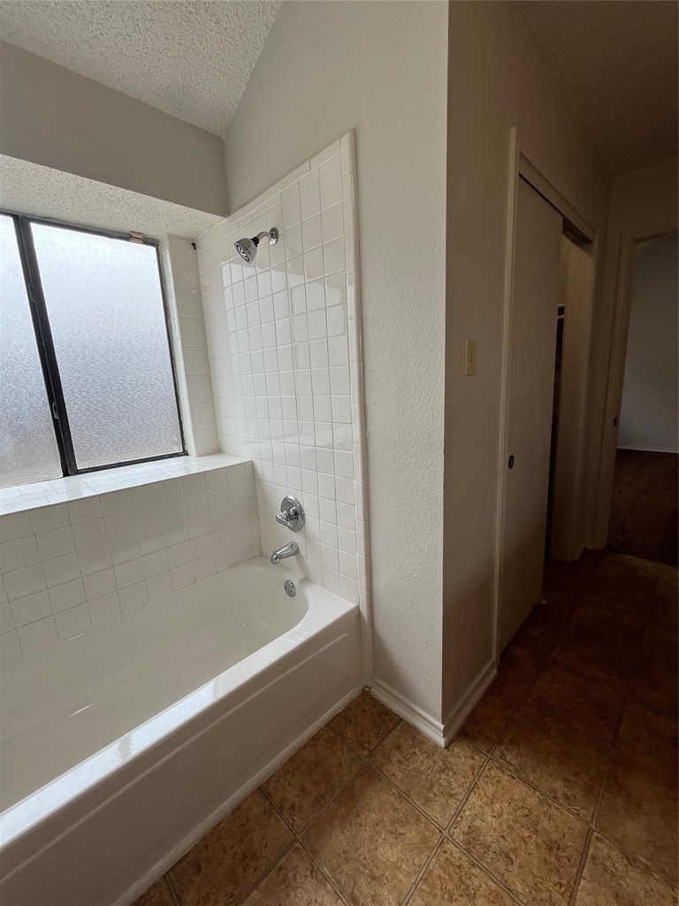 724 Ballard Street - Photo 13