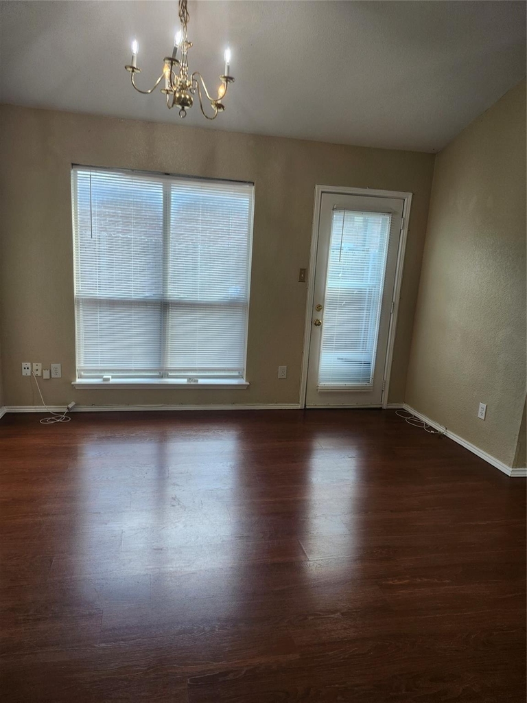 9290 Crimnson Court - Photo 4