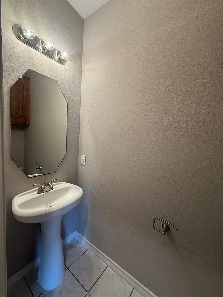1220 Resaca Drive - Photo 9