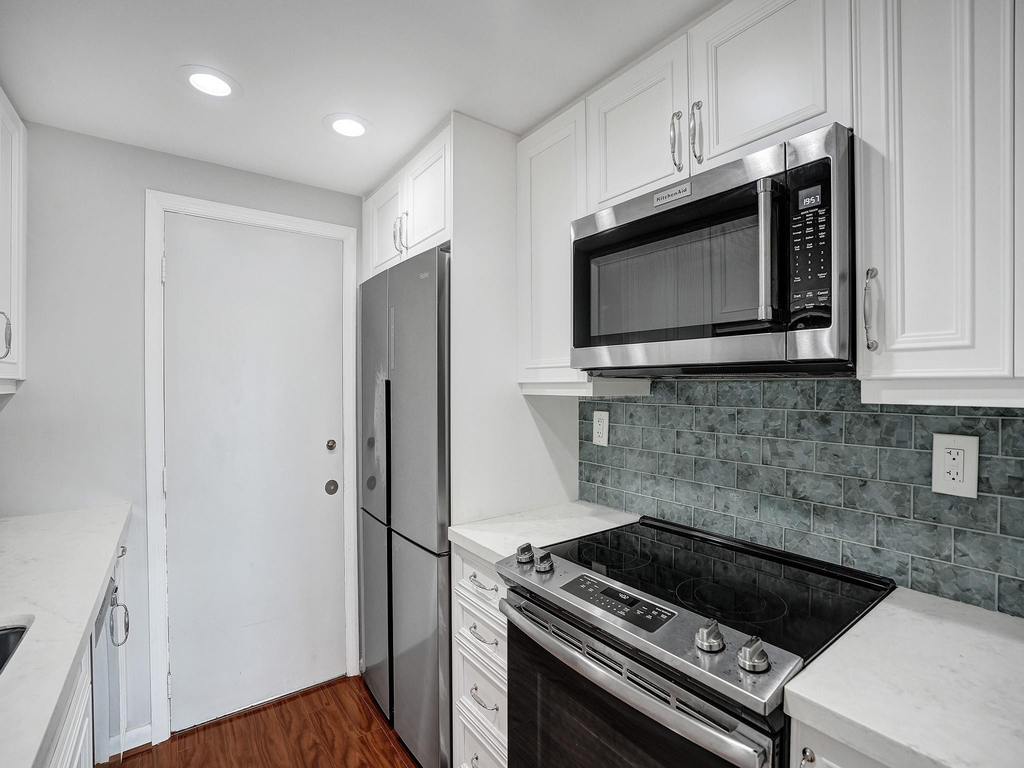 200 S Birch Road - Photo 7