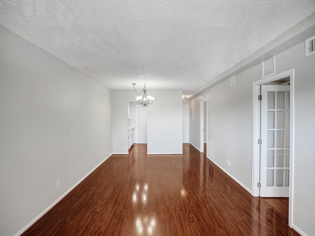 200 S Birch Road - Photo 3