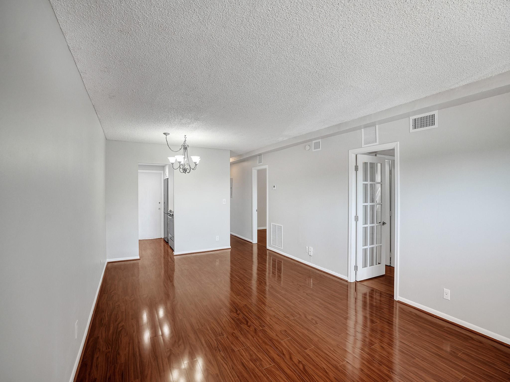 200 S Birch Road - Photo 1