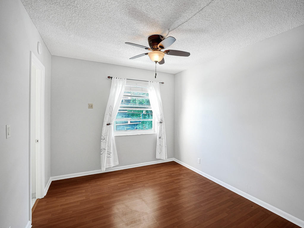 200 S Birch Road - Photo 13