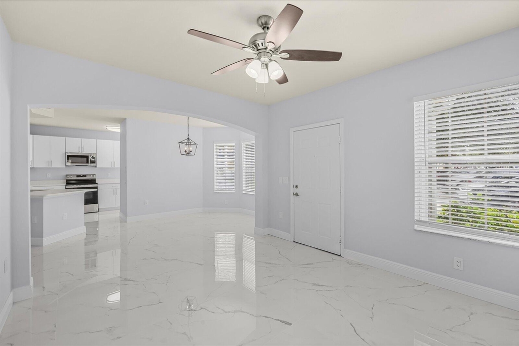 128 Sw Peacock Boulevard - Photo 3