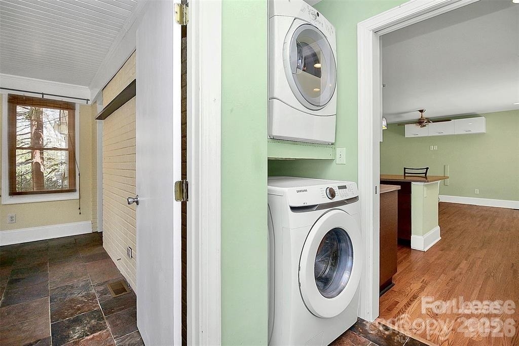 1326 Pinecrest Avenue - Photo 10