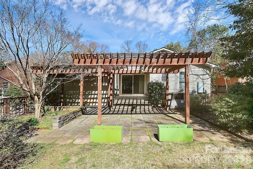 1326 Pinecrest Avenue - Photo 29