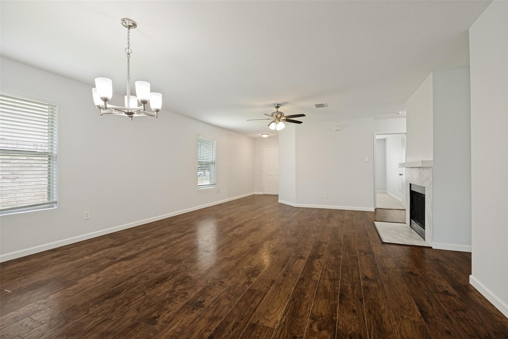 708 Claiborn Lane - Photo 3