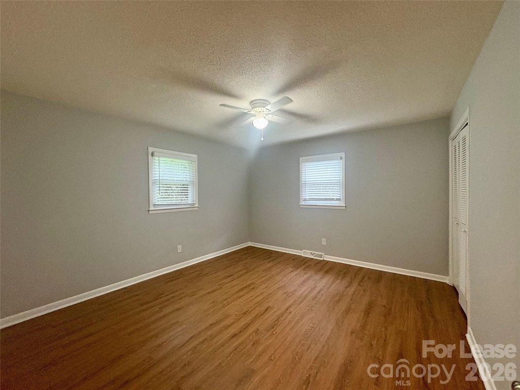 109 Holly Drive - Photo 15