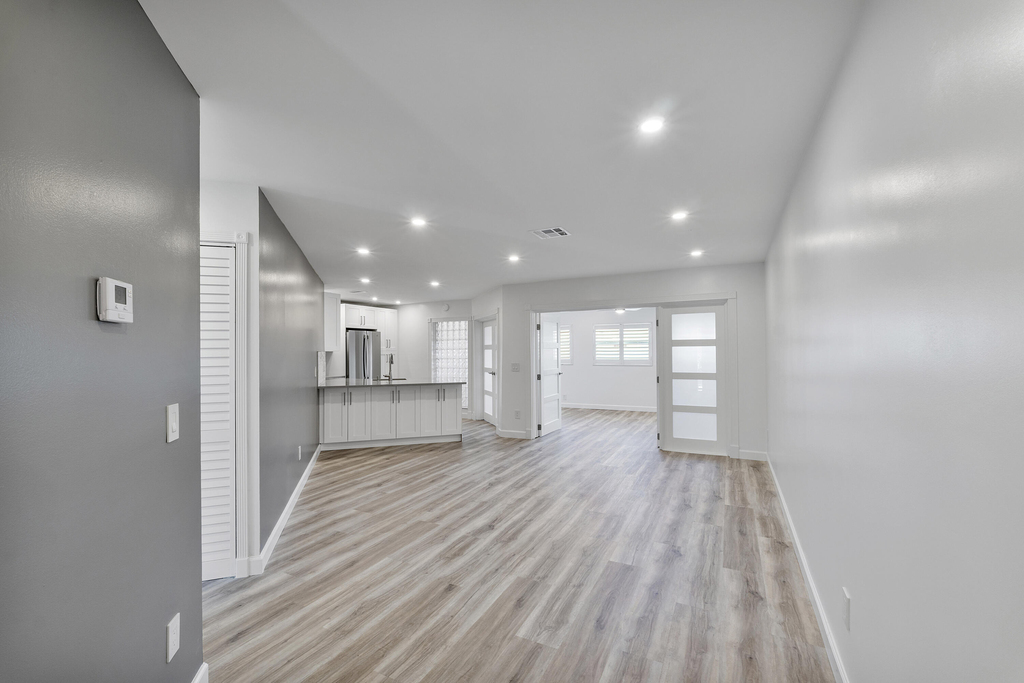 273 Nw 36th Avenue - Photo 2