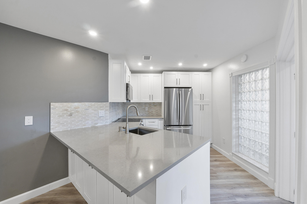 273 Nw 36th Avenue - Photo 7