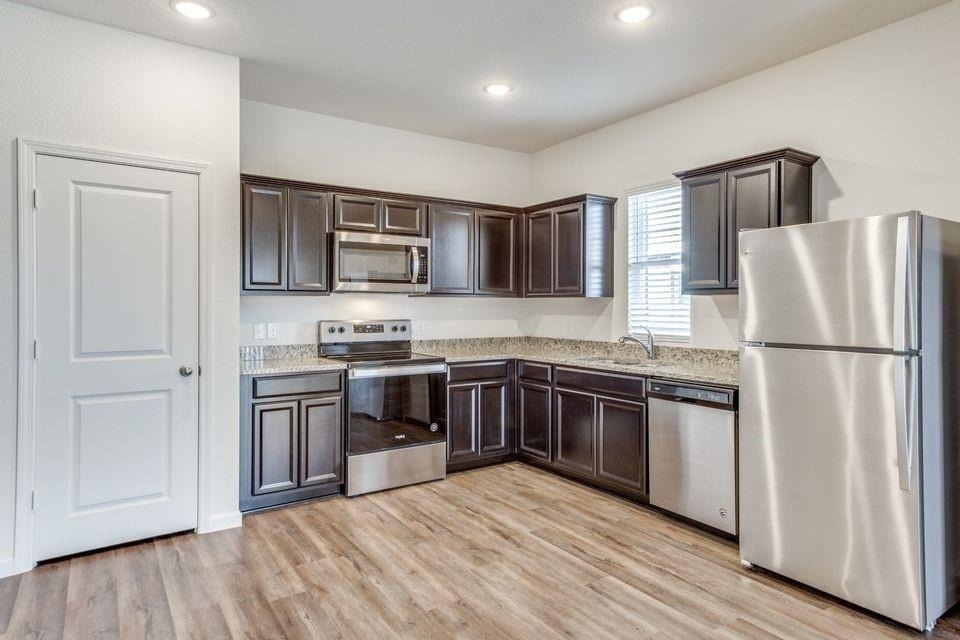 212 Briar Cove - Photo 1