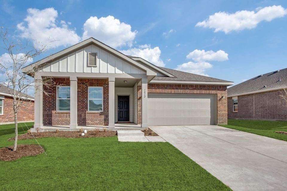 212 Briar Cove - Photo 0