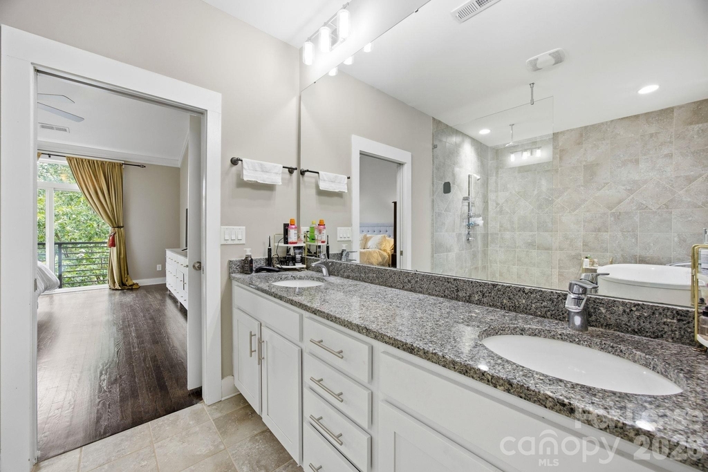 863 Academy Street - Photo 18