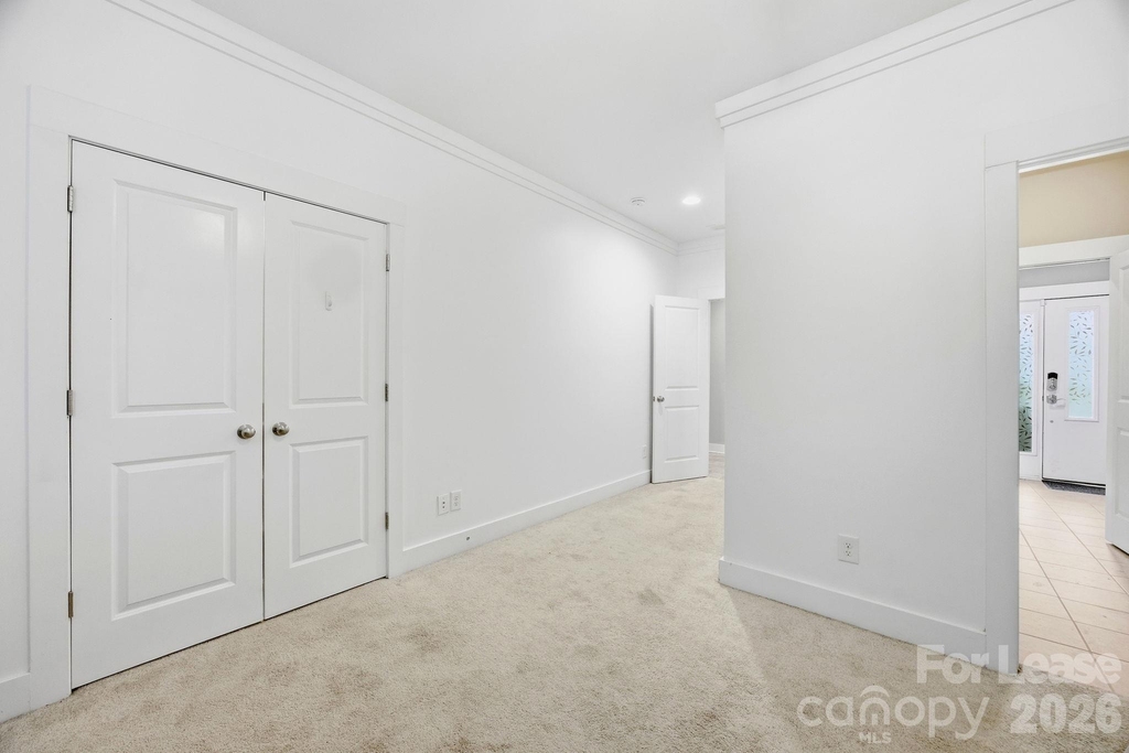 863 Academy Street - Photo 27