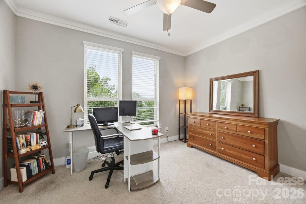 863 Academy Street - Photo 24