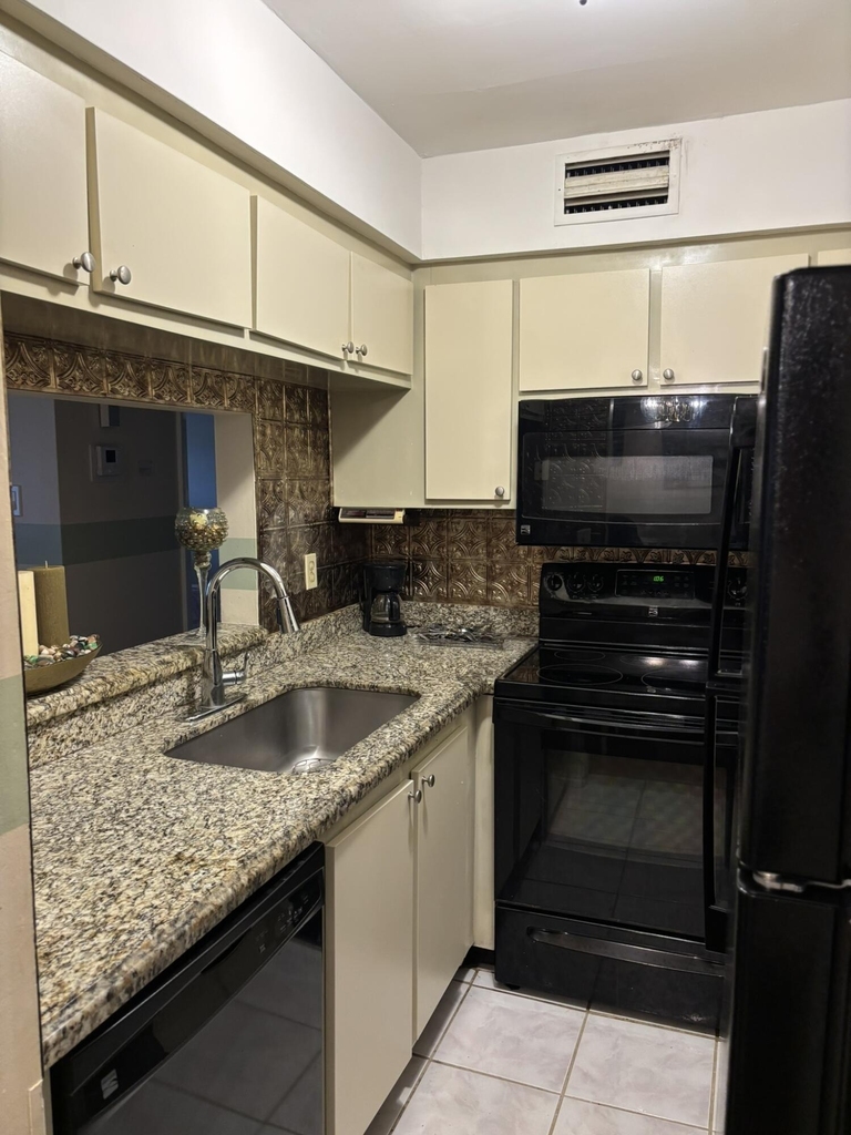 7106 Golf Colony Court - Photo 7