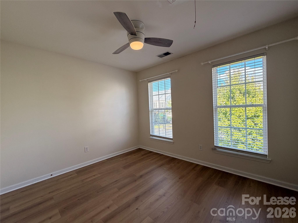 11911 Royal Castle Court - Photo 10