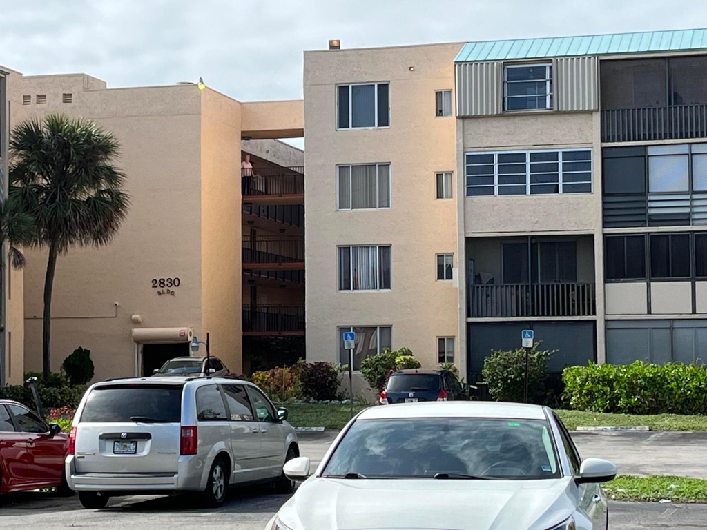 2830 Somerset Drive - Photo 17