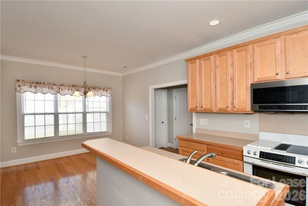 603 Lexington Drive - Photo 14