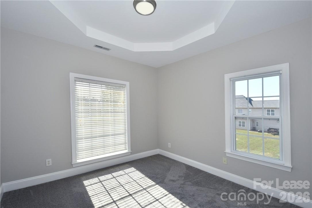 603 Lexington Drive - Photo 3