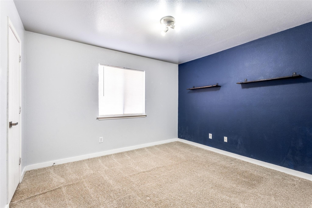 1409 Ash Street - Photo 16
