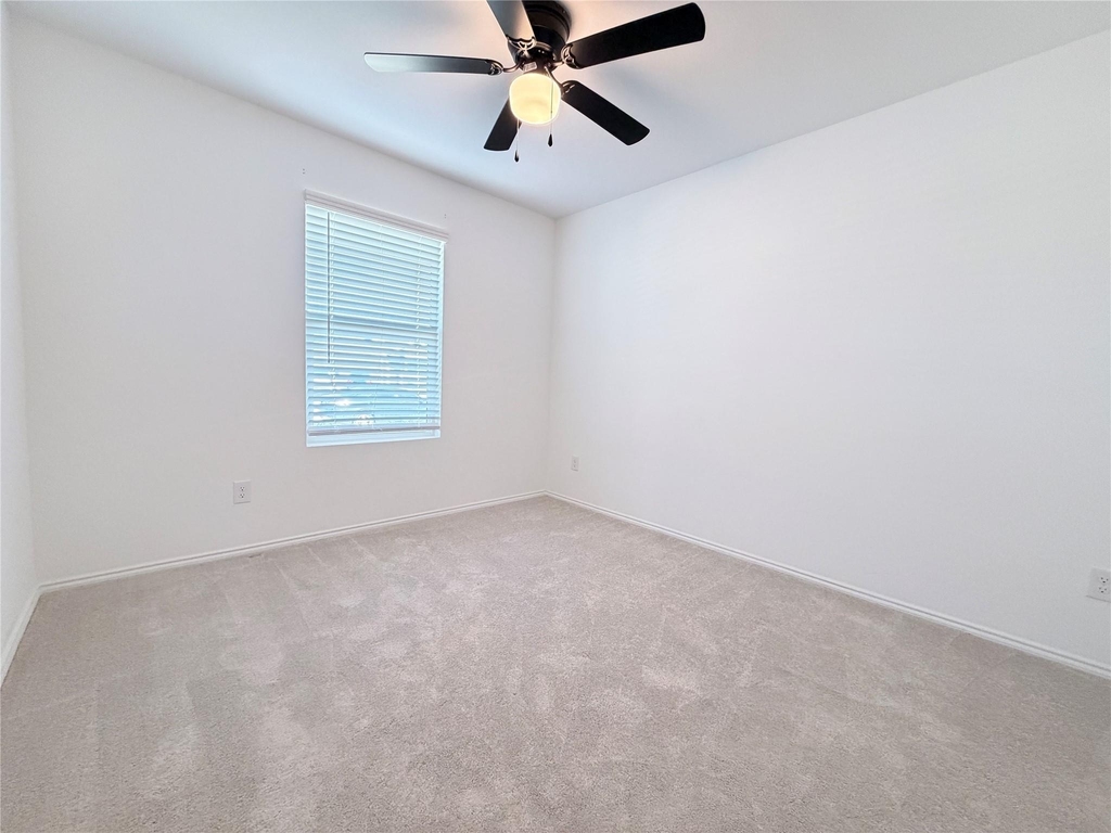 1717 Round House Lane - Photo 18