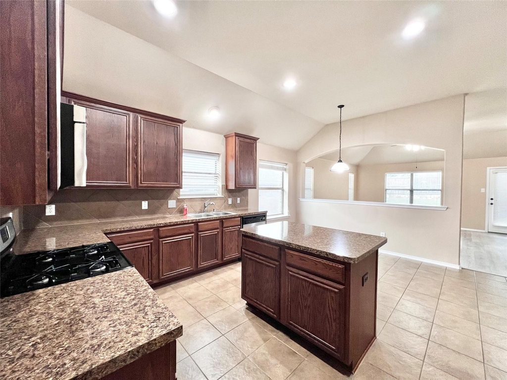 5204 Bear Valley Drive - Photo 9