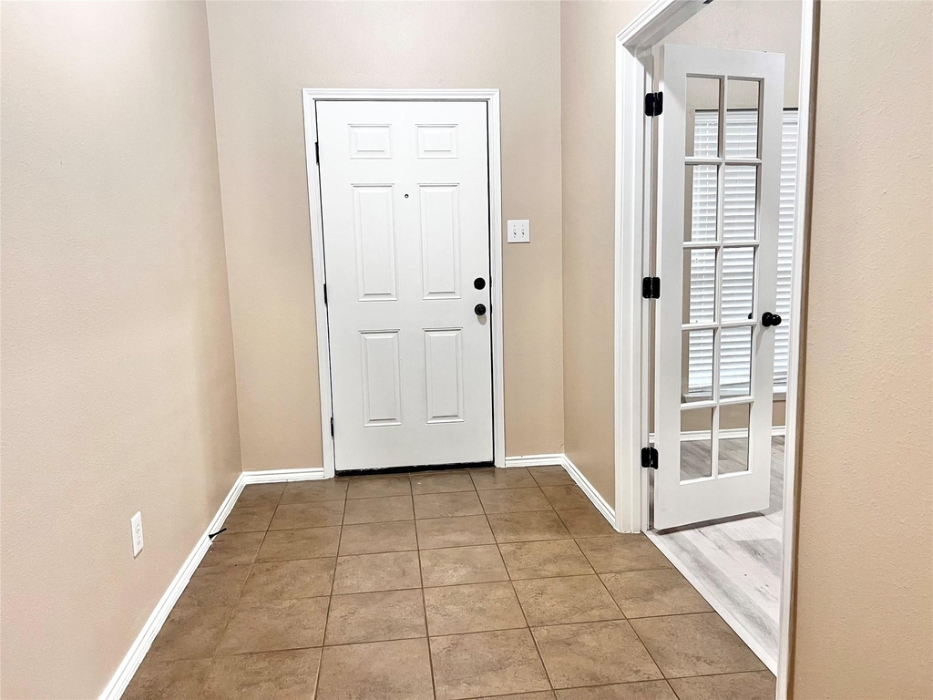 5204 Bear Valley Drive - Photo 11