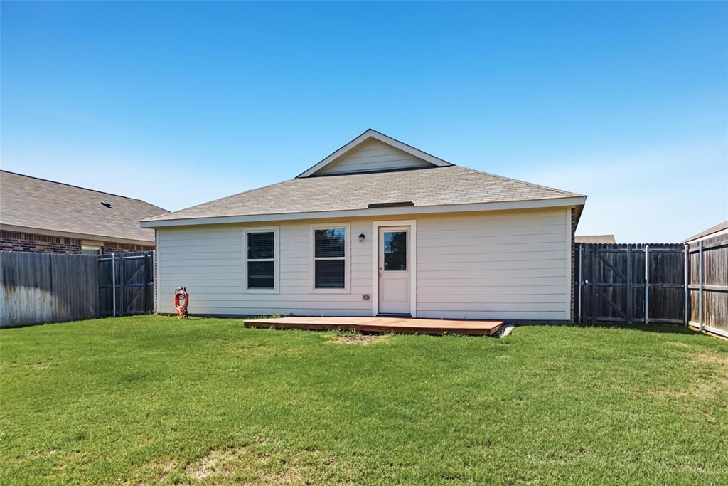 1380 Beach Drive - Photo 24