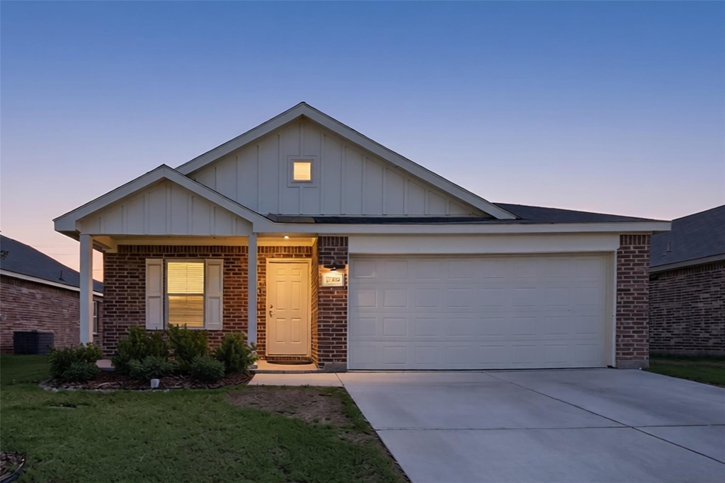 1380 Beach Drive - Photo 1
