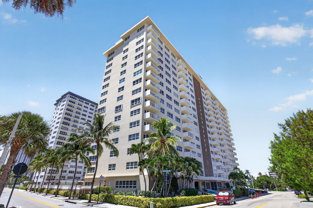 133 N Pompano Beach Boulevard - Photo 30