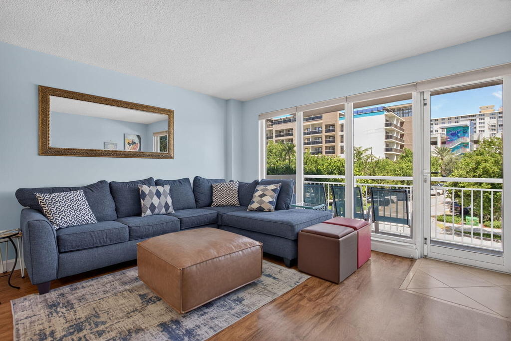 133 N Pompano Beach Boulevard - Photo 4