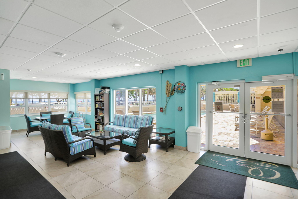 133 N Pompano Beach Boulevard - Photo 26