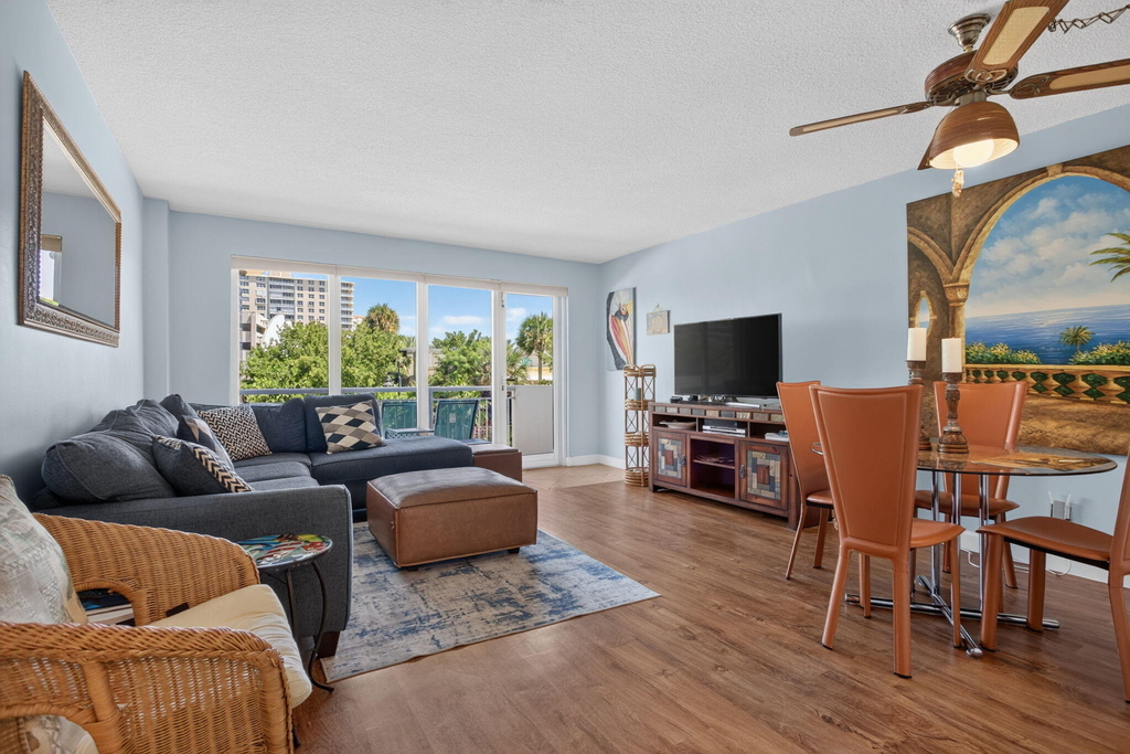 133 N Pompano Beach Boulevard - Photo 6