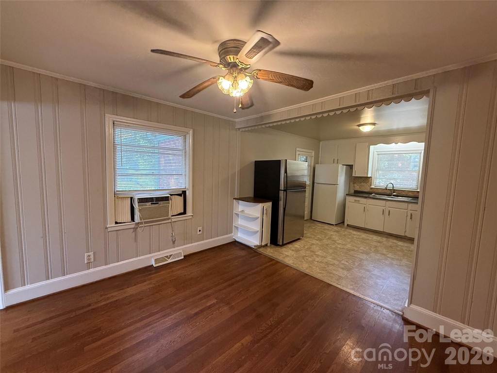 4709 Morgan Street - Photo 3