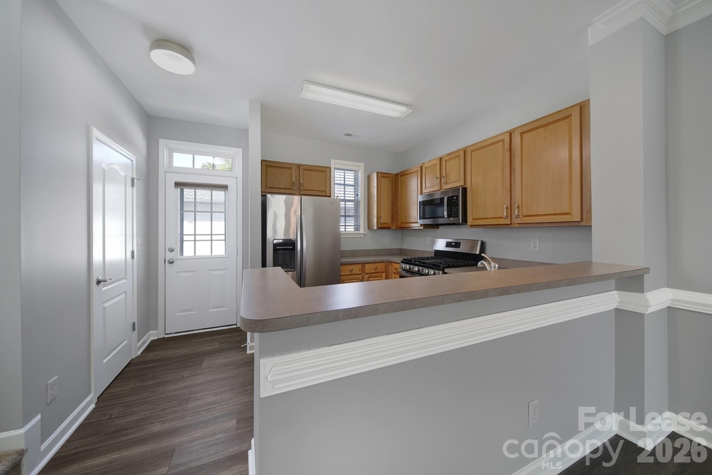 635 Old Meeting Way - Photo 8