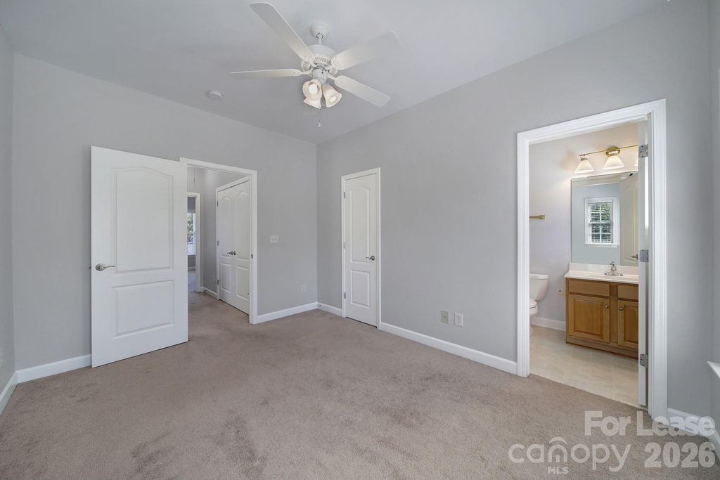 635 Old Meeting Way - Photo 18