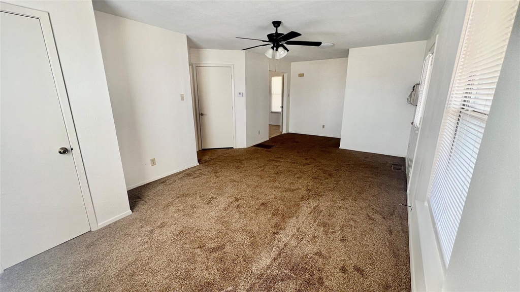 115 N Denton Street - Photo 3