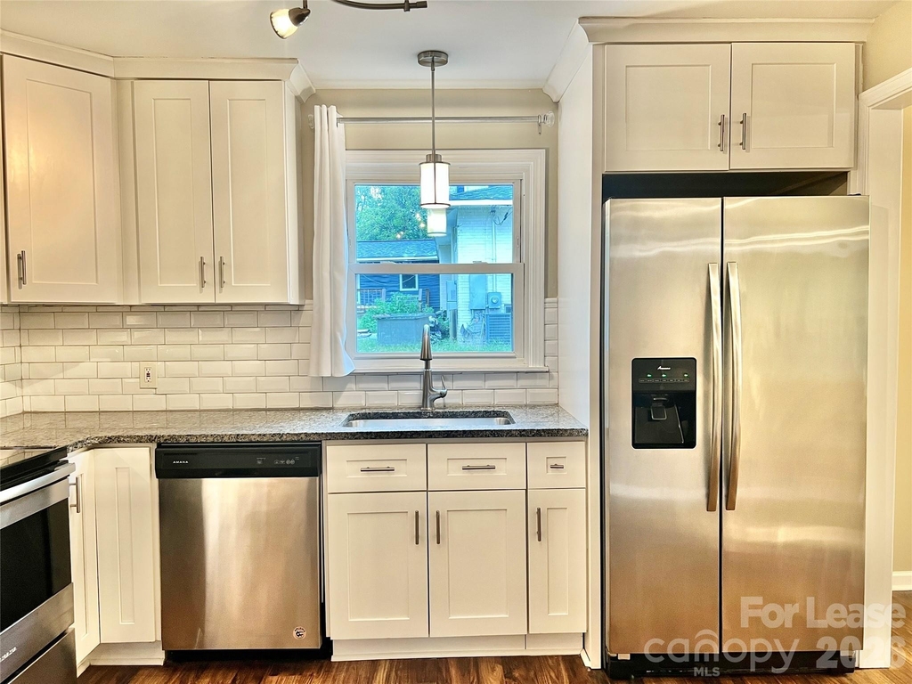 2117 Tarlton Drive - Photo 2
