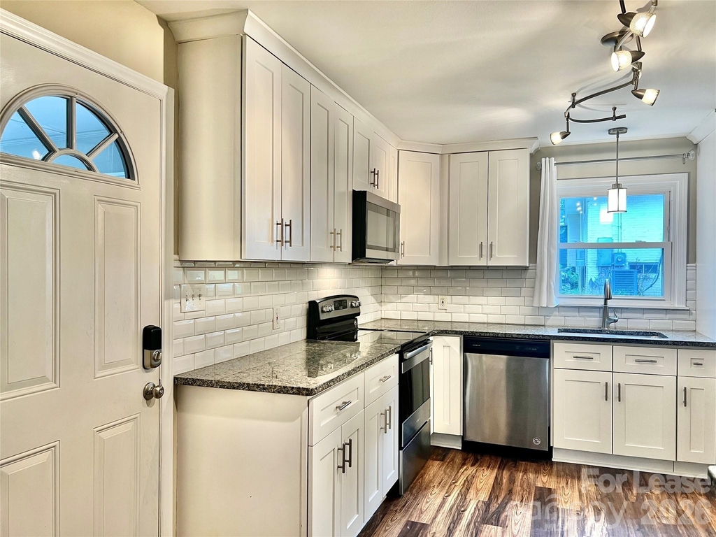 2117 Tarlton Drive - Photo 3
