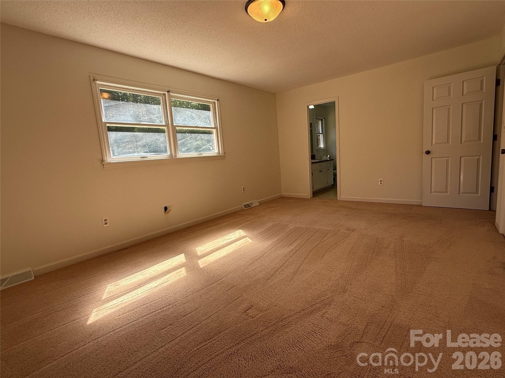 8806 Crestwood Drive - Photo 38
